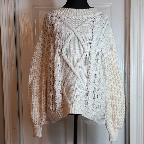 SO Sweaters - So Cable Knit Sweater